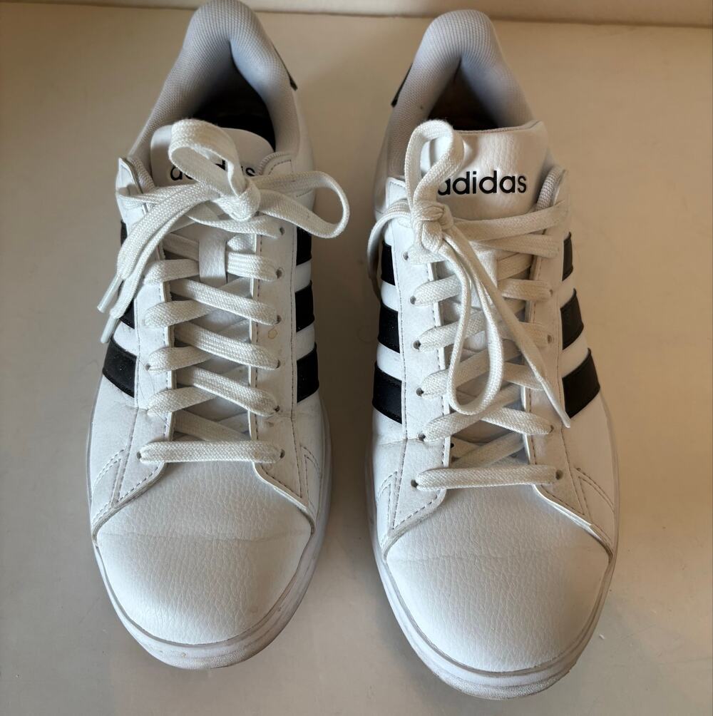 Adidas black and white shoes size 8 women's euc